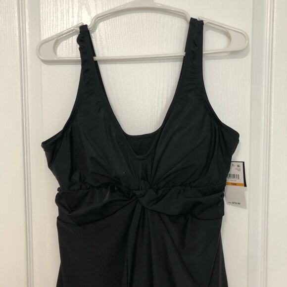 Island Escape Womens‎ Swim Tankini Top Sz 16W Black Knot Front Full Bust Support - Picture 2 of 9